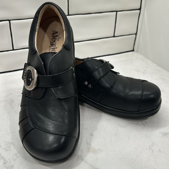 Alegria KHLOE Black Napa Women’s Professional Shoe - Picture 13 of 16